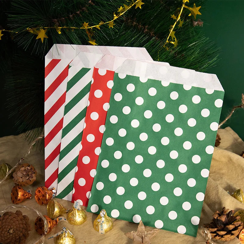 24Pcs Christmas Paper Treat Bags Polka Dot Striped Pattern Candy Buffet Bags with stickets for Xmas Party Favor Paper Gift Bags